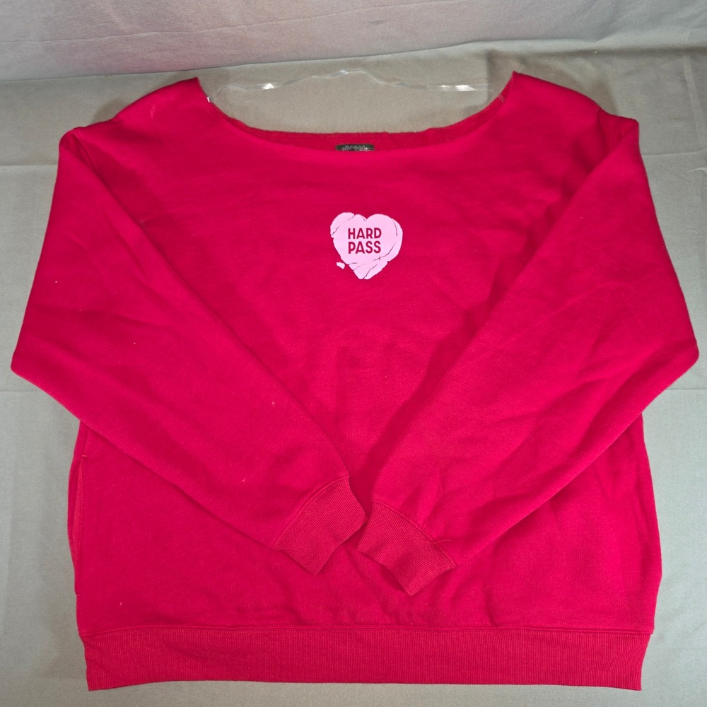 Wild Fable Riviera Red Hard Pass Heart Off Shoulder Sweatshirt Large L P616X6